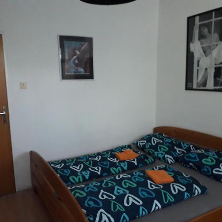 Apartman Na Jizni オロモウツ エクステリア 写真